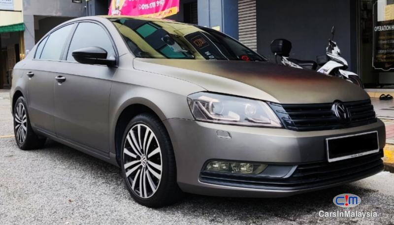 Volkswagen Passat 1.8-LITER LUXURY SEDAN KERETA SAMBUNG BAYAR Automatic 2012 - image 2