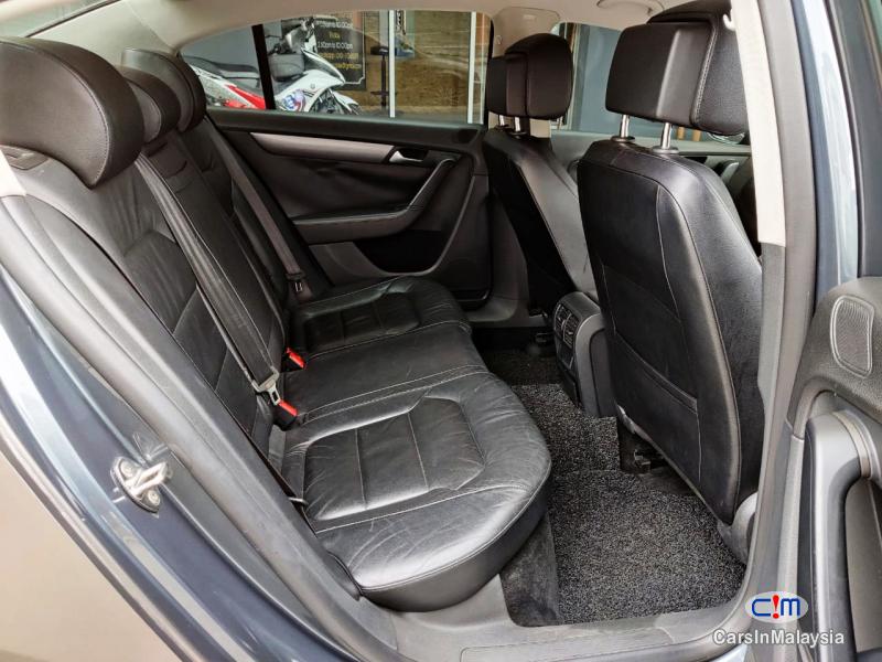 Volkswagen Passat 1.8-LITER LUXURY SEDAN KERETA SAMBUNG BAYAR Automatic 2012 - image 5