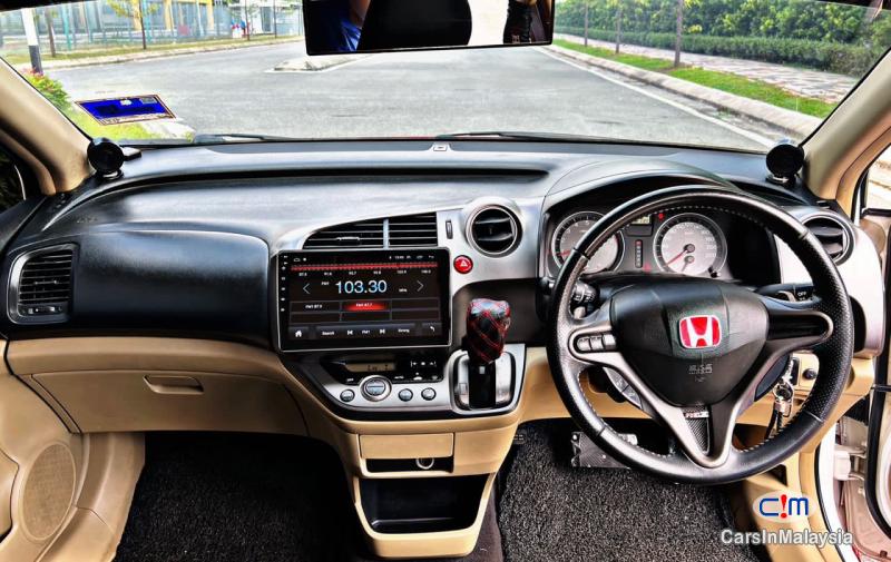 Honda Stream 1.8-LITER FAMILY MPV 7 SEATERS Automatic 2008 - image 6