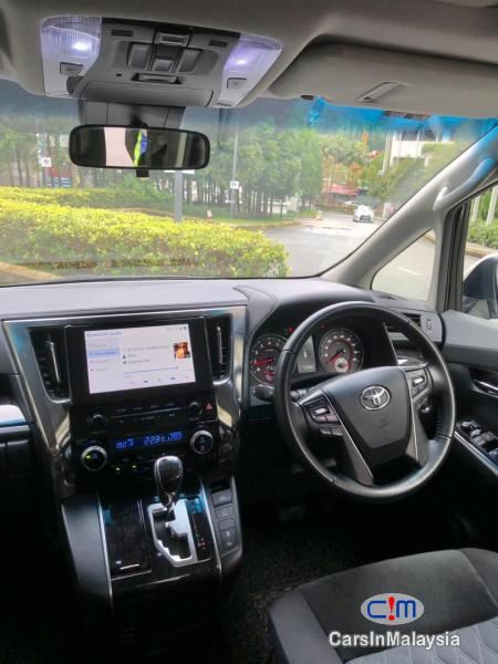 Toyota Alphard 2.5-LITER LUXURY FAMILY MPV Automatic 2022 in Malaysia - image