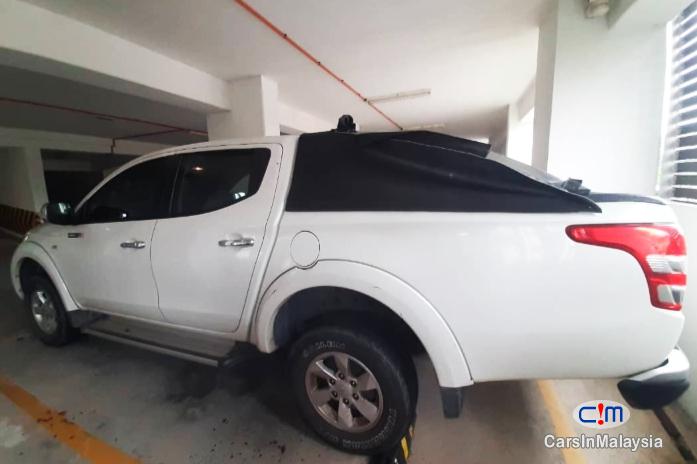 Mitsubishi Triton 2.4-LITER 4x4 DOUBLE CAB DIESEL TURBO Automatic 2017 - image 5