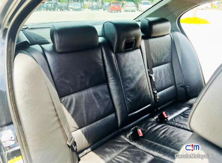 Picture of BMW 2.5-LITER LUXURY SEDAN Automatic 2011 in Malaysia