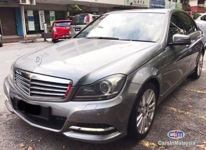 Mercedes Benz C200 CGI 1.8-LITER LUXURY SEDAN Automatic 2012 in Malaysia