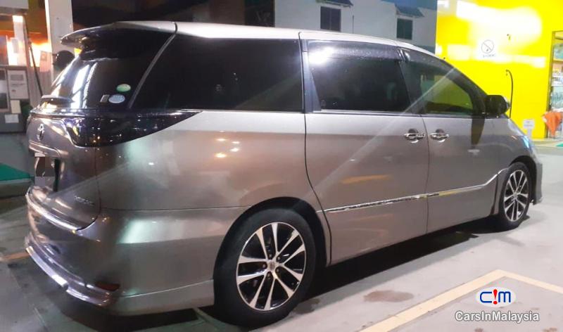 Toyota Estima 2.4-LITER 7 SEATER KERETA SAMBUNG BAYAR Automatic 2012 - image 2