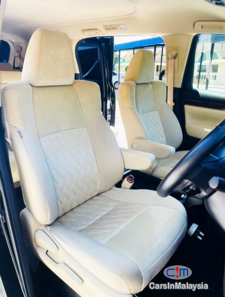Toyota Vellfire 2.5-LITER LUXURY FAMILY MPB 8 SEATS Automatic 2022 - image 10