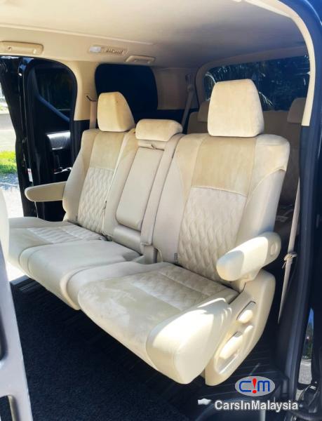 Toyota Vellfire 2.5-LITER LUXURY FAMILY MPB 8 SEATS Automatic 2022 - image 11
