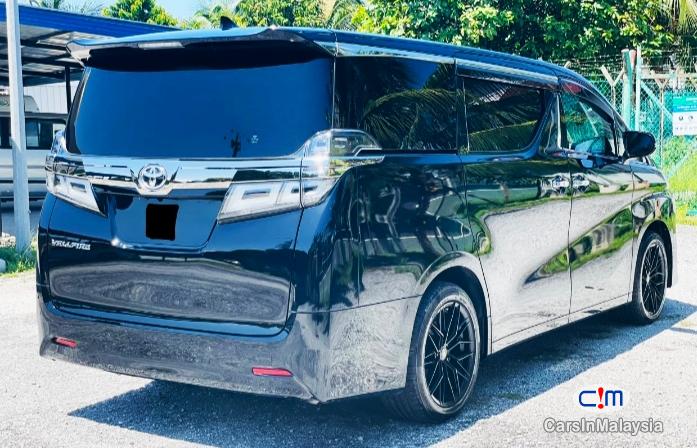 Toyota Vellfire 2.5-LITER LUXURY FAMILY MPB 8 SEATS Automatic 2022 in Malaysia