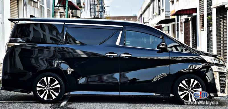 Toyota Vellfire 2.5-LITER LUXURY FAMILY MPV KERETA SAMBUNG BAYAR Automatic 2021 - image 10