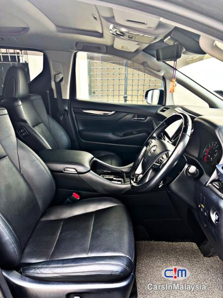 Picture of Toyota Vellfire 2.5-LITER LUXURY FAMILY MPV KERETA SAMBUNG BAYAR Automatic 2021 in Malaysia