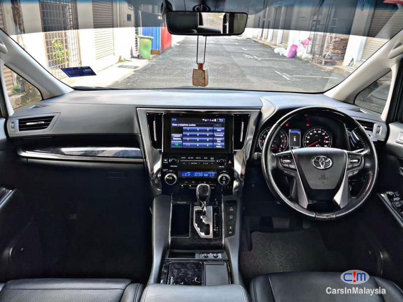 Toyota Vellfire 2.5-LITER LUXURY FAMILY MPV KERETA SAMBUNG BAYAR Automatic 2021 in Selangor - image