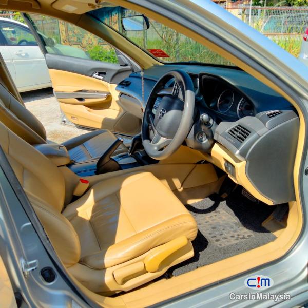 Honda Accord Automatic 2008 - image 11