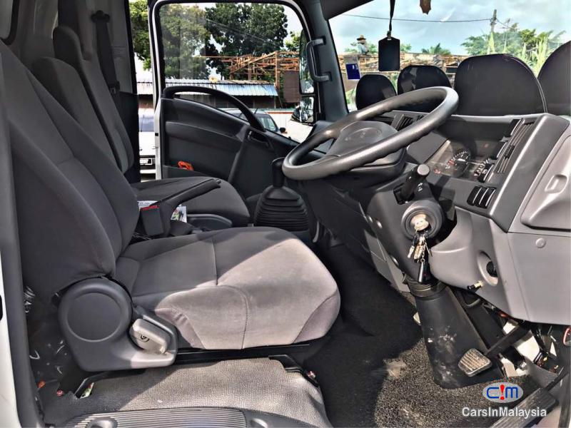 Isuzu Other Manual 2015 in Kuala Lumpur - image