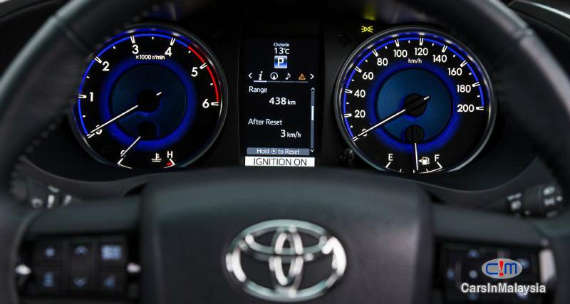Toyota Hilux 2.4 G 4X4 Automatic 2017 - image 14