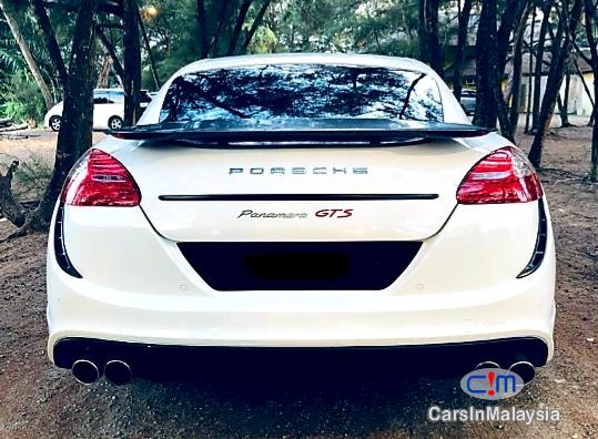 Porsche Panamera 3.6-LITER LUXURY SUPER SPORT CAR Automatic 2014 - image 4