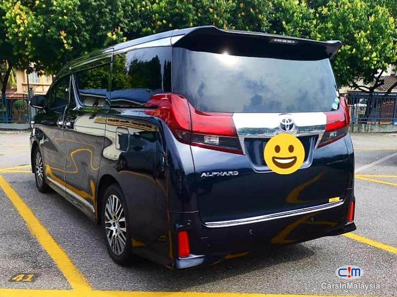 Toyota Alphard 2.5-LITER VIP LUXURY FAMILY MPV Automatic 2015 - image 4
