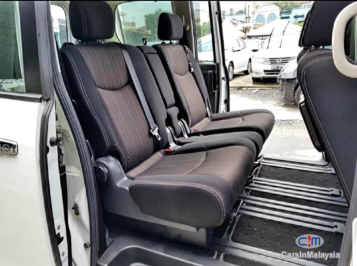 Nissan Serena Hybrid 2.0 Auto MPV Automatic 2015 in Kuala Lumpur - image