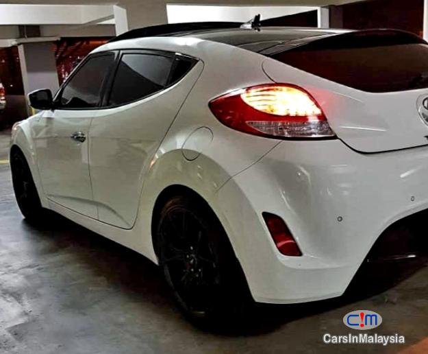 Hyundai Veloster PREMEUM SPEC 3 DOOR SPORT CAR Automatic 2014 in Selangor