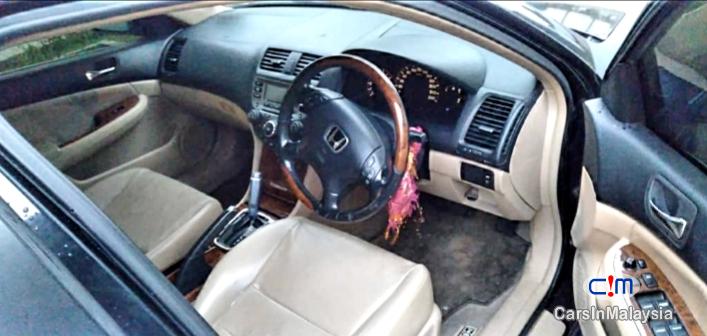 Honda Accord 2.4-Liter Luxury Sedan Automatic 2005 - image 4