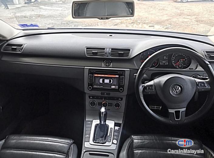 Volkswagen Passat 1.8-LITER LUXURY TURBO SPORTY SEDAN Automatic 2012 - image 8