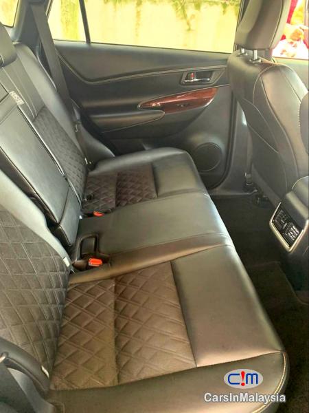 Toyota Harrier 2.0-LITER LUXURY SUV Automatic 2015 - image 9