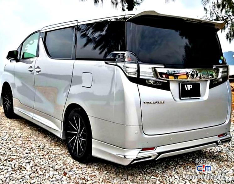 Toyota Vellfire 2.5-LITER LUXURY FAMILY SUV Automatic 2015 - image 7