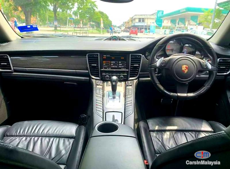 Porsche Panamera 4.8-LITER LUXURY SUPER SPORT CAR Automatic 2011 - image 10