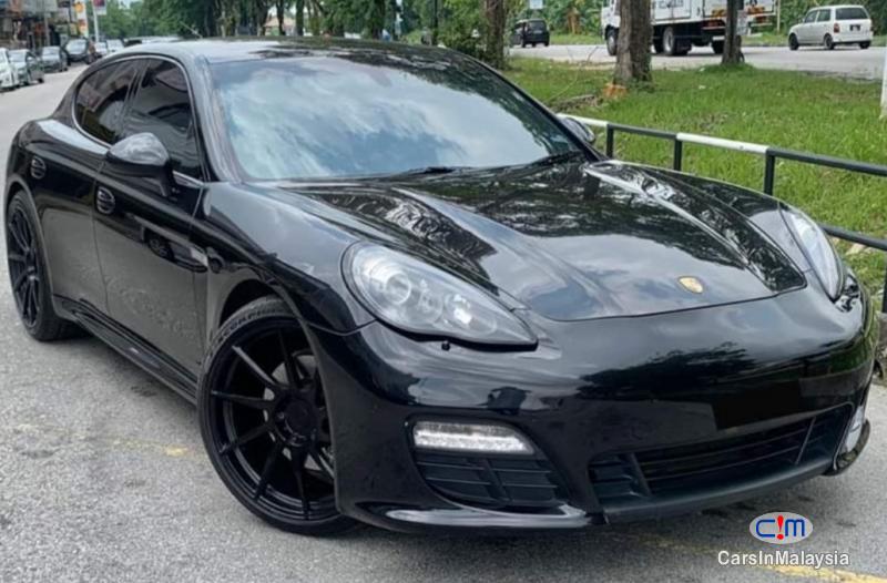 Porsche Panamera 4.8-LITER LUXURY SUPER SPORT CAR Automatic 2011 - image 6