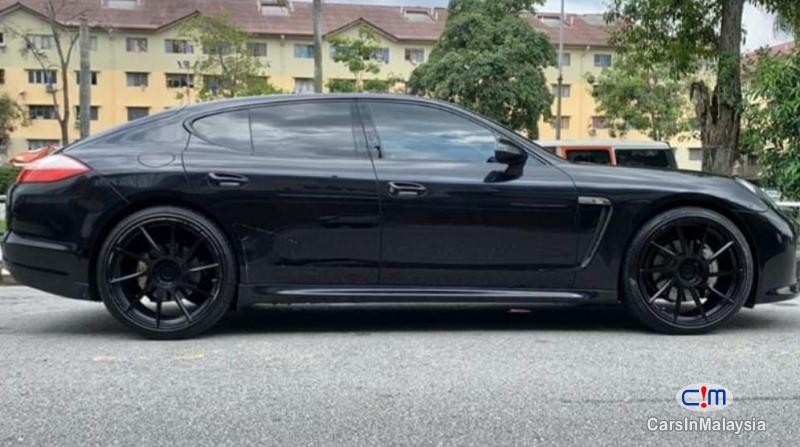Porsche Panamera 4.8-LITER LUXURY SUPER SPORT CAR Automatic 2011 - image 8