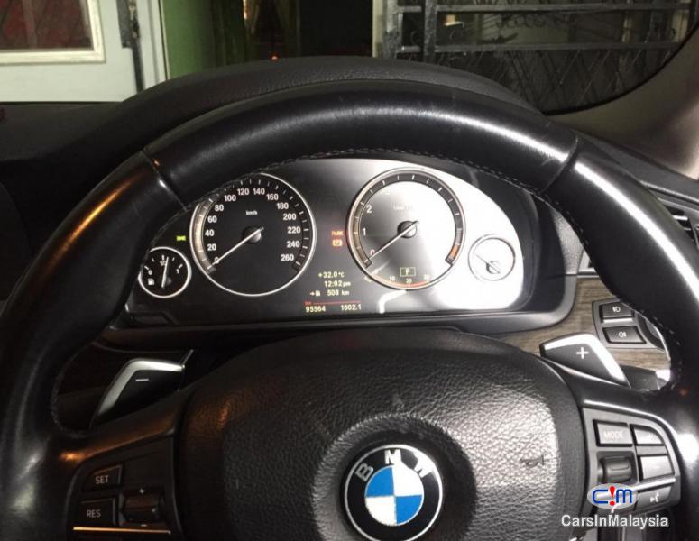 BMW 5 Series 3.0-LITER LUXURY SEDAN Automatic 2011 in Kuala Lumpur