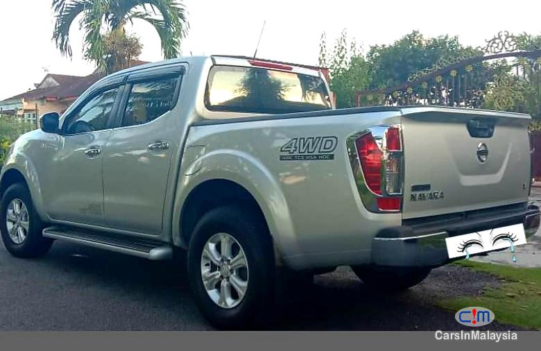 Nissan Navara 2.5-LITER 4X4 DOUBLE CAB DIESEL TURBO Automatic 2016 - image 3