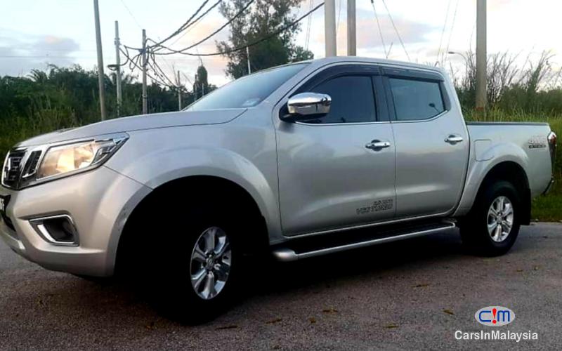 Nissan Navara 2.5-LITER 4X4 DOUBLE CAB DIESEL TURBO Automatic 2016 - image 6
