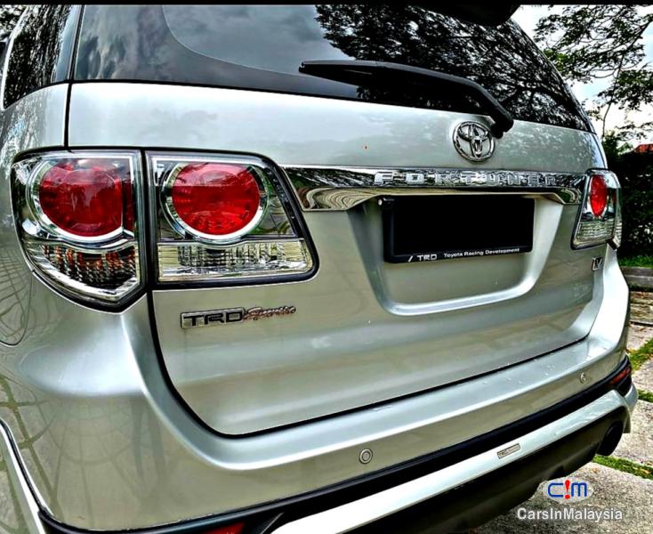 Toyota Fortuner 2.7 4WD 7 SEATER LUXURY FAMILY SUV Automatic 2012 - image 16