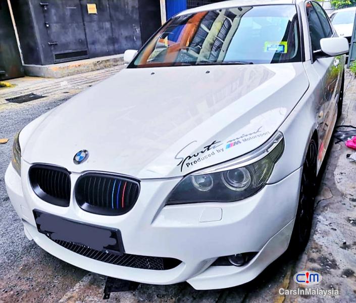 BMW 2.5-LITER LUXURY SALOON Automatic 2004