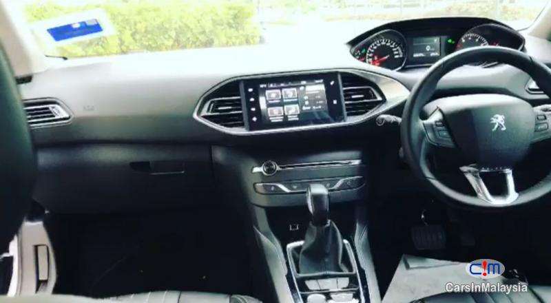 Peugeot 408 1.6-LITER FAMILY LUXURY SALOON Automatic 2017 - image 8