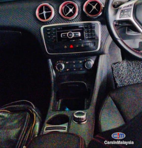 Mercedes Benz A180 1.6-LITER AMG TURBO SPORTY HATCHBACK Automatic 2015 - image 11