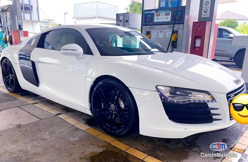 Audi R8 4.2-LITER POWERFUL LUXURY SUPER SPORT CAR SKIM EZY APPROVED Automatic 2013 - image 2