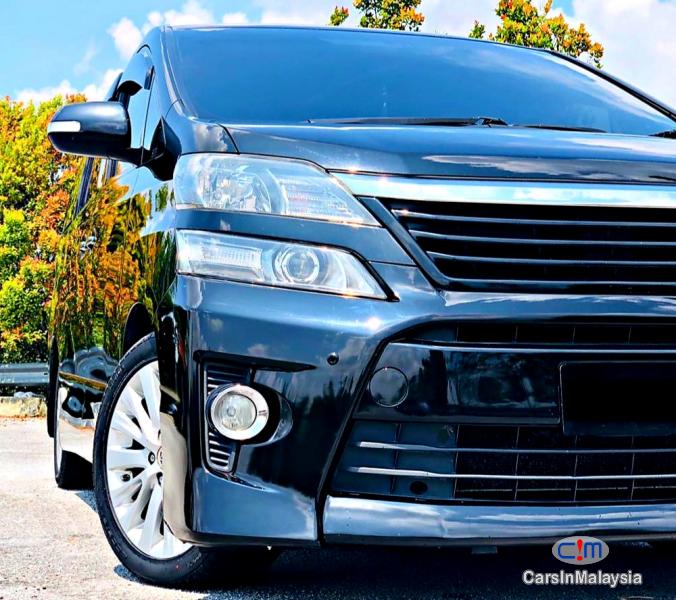 Toyota Vellfire 3.5-LITER LUXURY 7 SEATER MPV Automatic 2016 - image 12