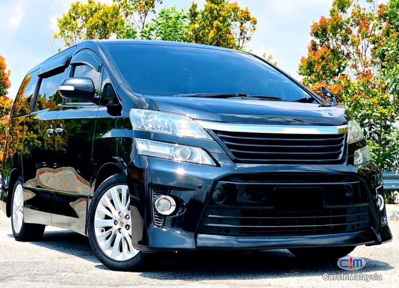 Toyota Vellfire 3.5-LITER LUXURY 7 SEATER MPV Automatic 2016