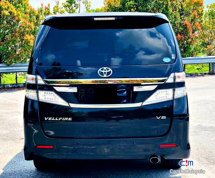 Toyota Vellfire 3.5-LITER LUXURY 7 SEATER MPV Automatic 2016 in Malaysia