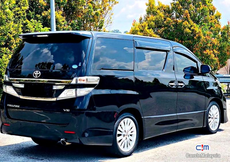 Picture of Toyota Vellfire 3.5-LITER LUXURY 7 SEATER MPV Automatic 2016 in Malaysia