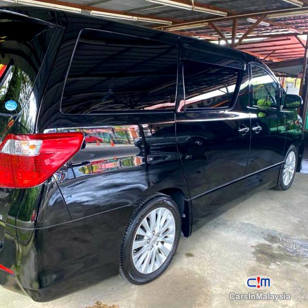 Toyota Alphard 3.5-LITER LUXURY PILOT SEATS FULLSPEC MPV Automatic 2016 in Malaysia