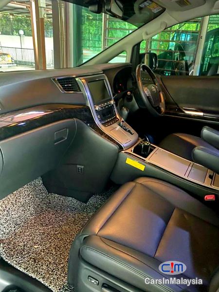 Toyota Alphard 3.5-LITER LUXURY PILOT SEATS FULLSPEC MPV Automatic 2016 in Malaysia - image