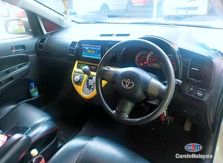 Toyota Wish 1.8-LITER FUEL ECONOMY FAMILY MPV Automatic 2012 - image 5