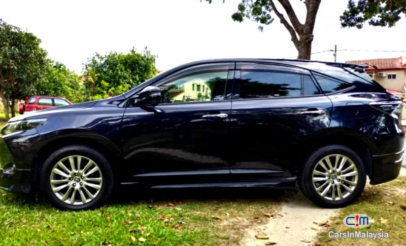 Picture of Toyota Harrier 2.0-LITER SUV LUXURY CAR Automatic 2015 in Malaysia