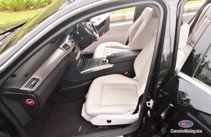 Mercedes Benz E300 2.1-LITER TURBO DIESEL LUXURY SEDAN Automatic 2014 - image 11
