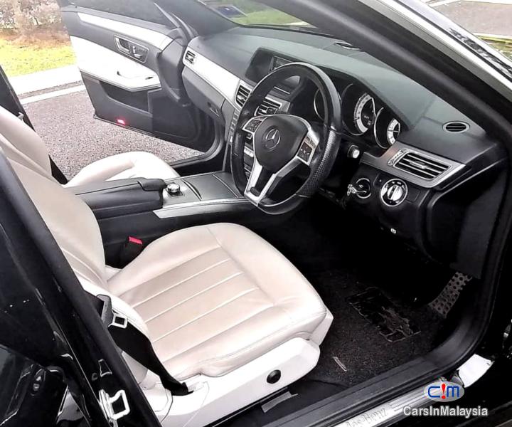 Mercedes Benz E300 2.1-LITER TURBO DIESEL LUXURY SEDAN Automatic 2014 - image 8