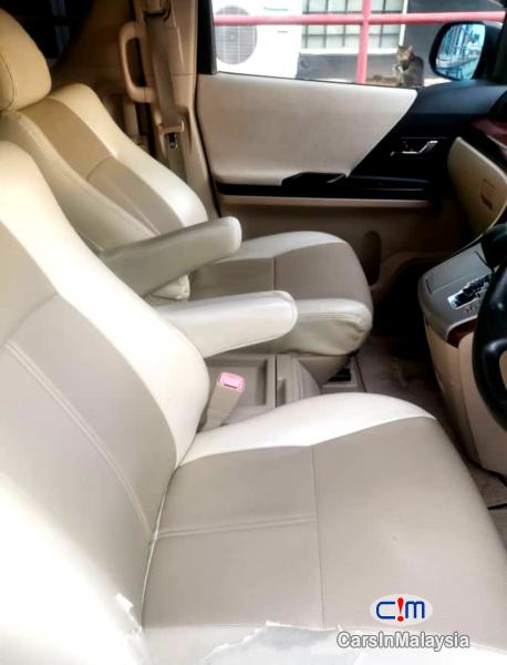 Toyota Alphard 2.4-LITER LUXURY FAMILY MPV Automatic 2012 - image 10