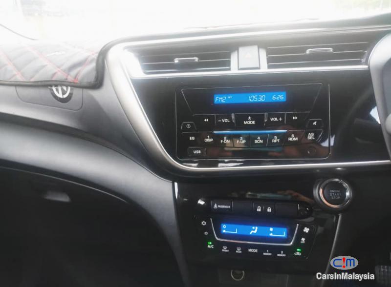 Perodua Myvi 1.3-LITER FUEL ECONOMY HATCHBACK Automatic 2019 - image 7