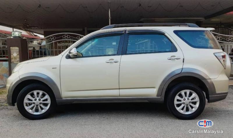 Toyota Rush 1.5-LITER FUEL ECONOMY FAMILY SUV Automatic 2011 - image 10