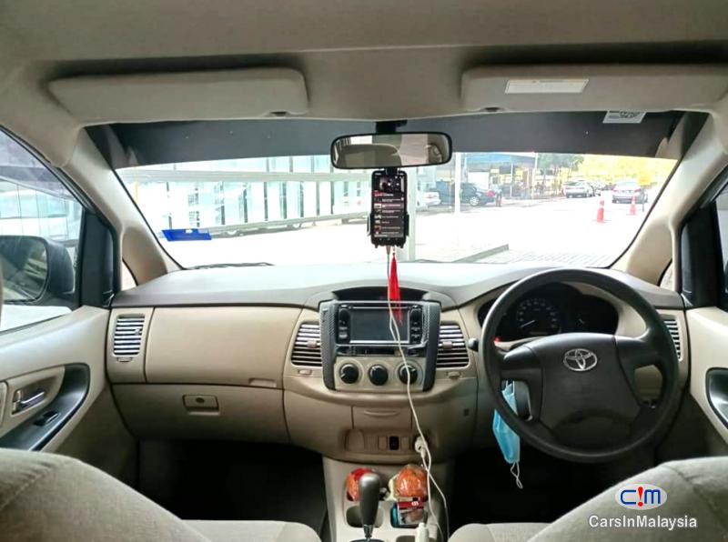 Toyota Innova 2.0-LITER FAMILY MPV 7 SEATER Automatic 2011 - image 7
